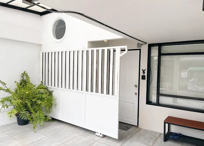 4br Entire House Next To Skytrain Bts And Subway Mrt Chatuchak * Bangkok