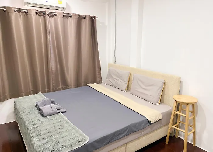 4br Entire House Next To Skytrain Bts And Subway Mrt Chatuchak *